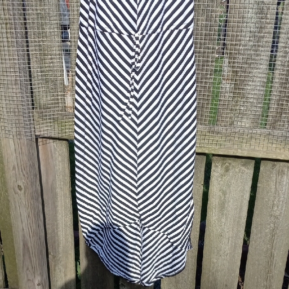 Ninety Black and White Striped Dress - Picture 3 of 6